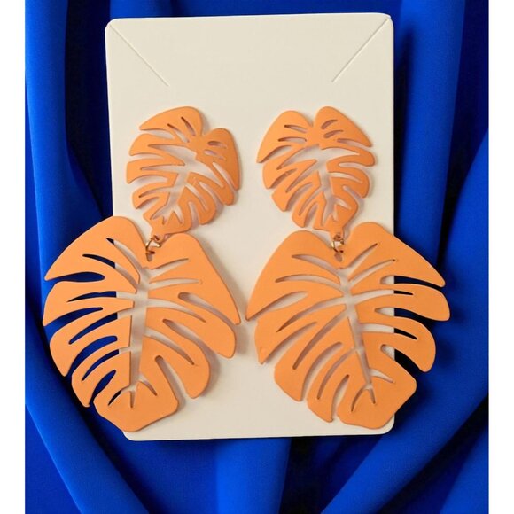 Set Of 4 Pairs of Unique Earrings (SKU#3075) - Picture 4 of 5